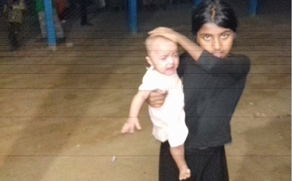 ৮ বছর বয়সী রোহিঙ্গা শিশু নুরী আক্তার ও তার বোন